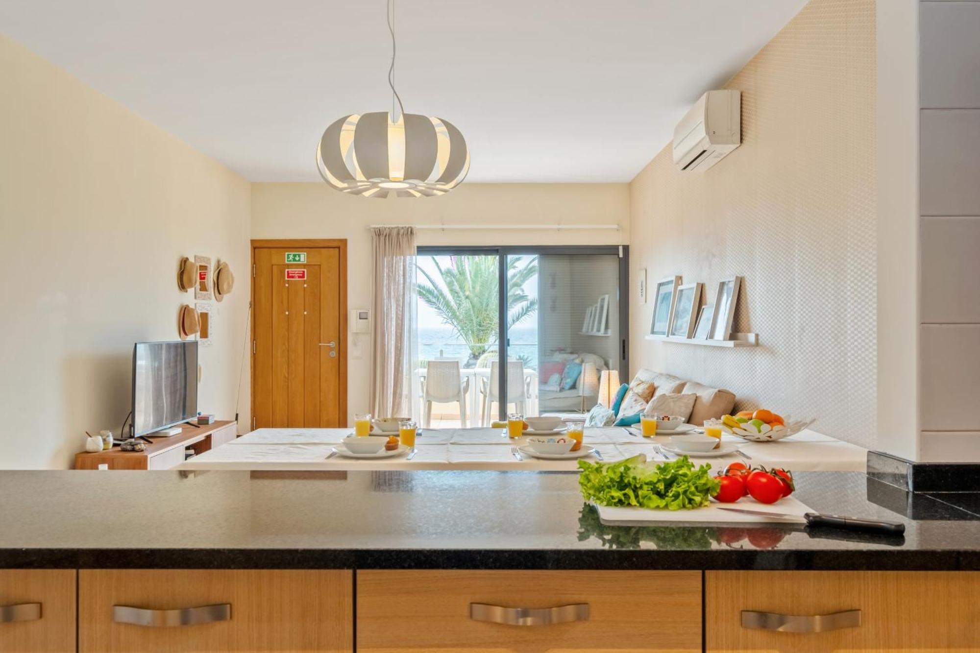 Casa Das Pedras Pretas - By Wehost Porto Santo Exteriör bild